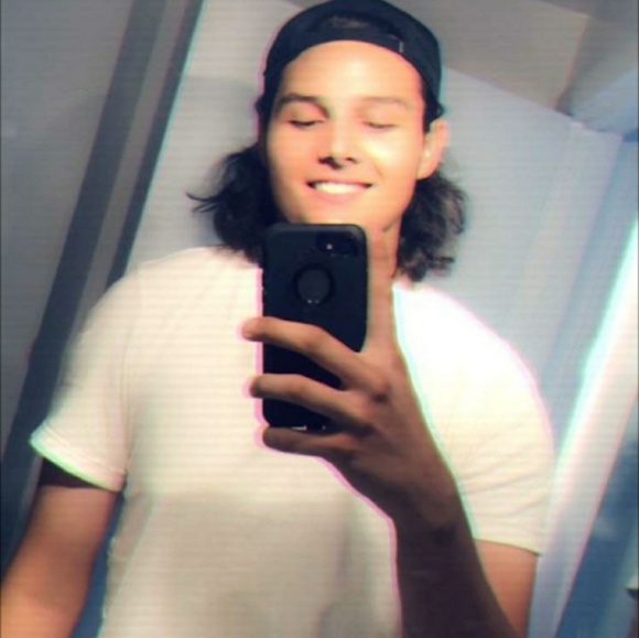 Meet your Posher, Erin - Picture 6 of 8